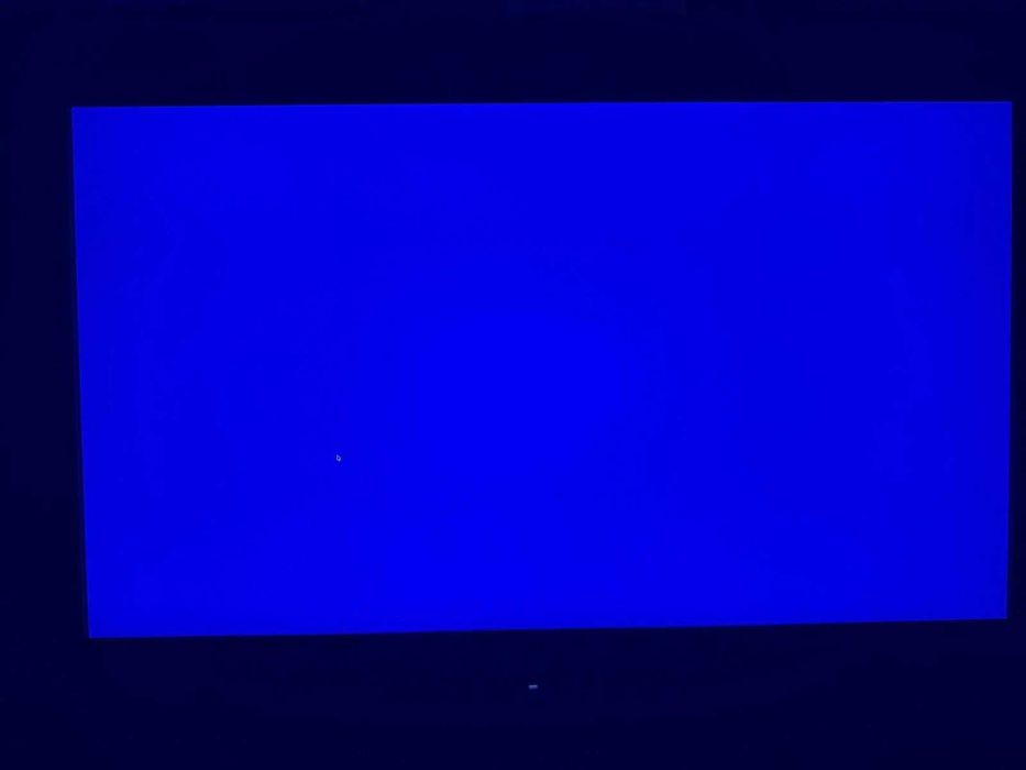 LG Ultrafine 27MD5KA-B 27-inch 5K IPS LCD Monitor - Glossy display
