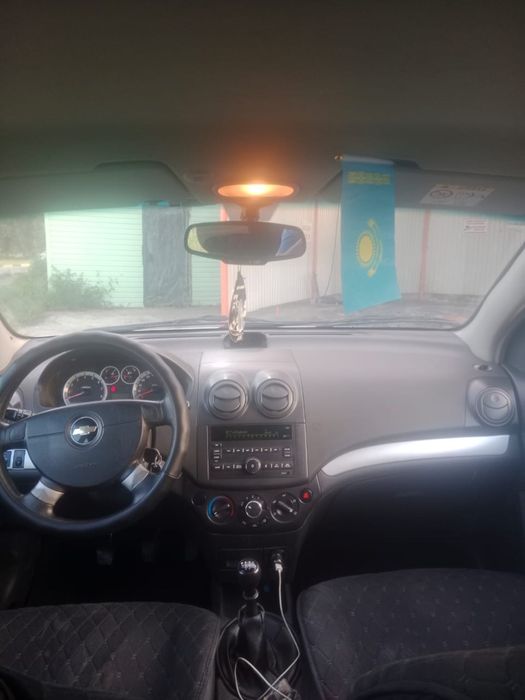 Продам машину шевролет