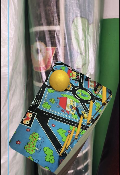 Продам ковёр в детскую комнату