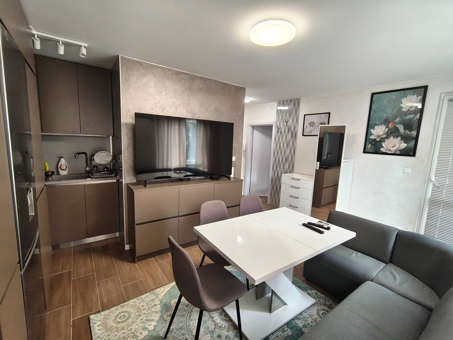 Продава се Двустаен апартамент в Търговище, Център - 50 кв.м за 2295 €/кв.м - Снимка #2