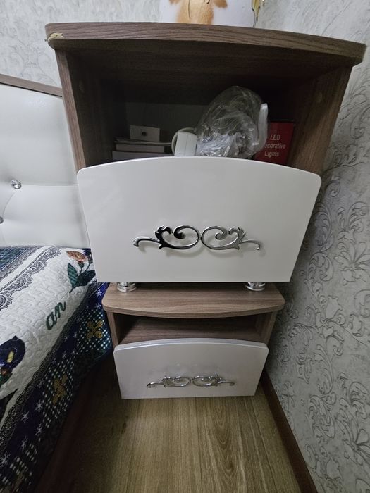 Продам спальный гарнитур