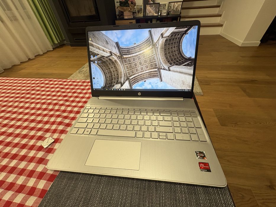 Laptop Hp 15s-eq2027nq