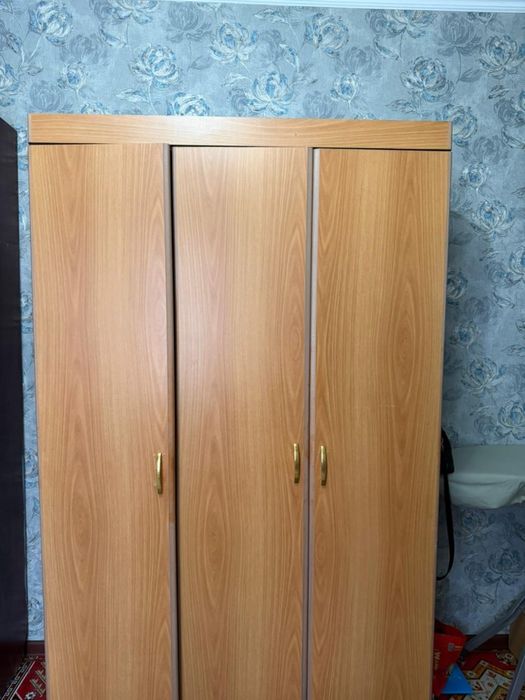 Продам Шифонеррр