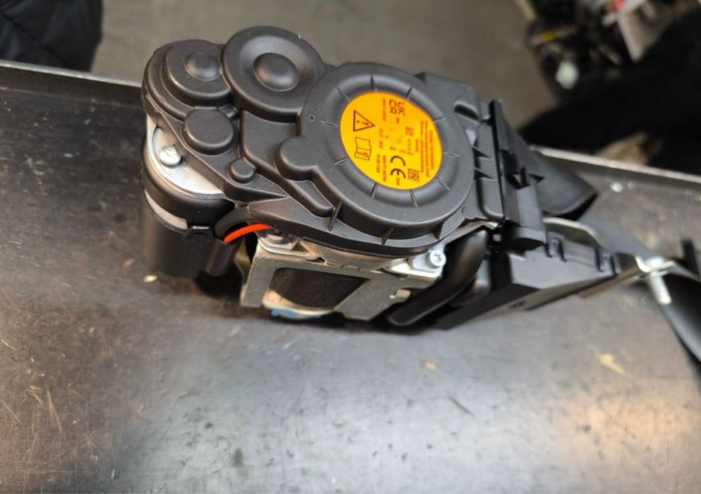 Ремонт,рециклиране,освобождаване и регенериране на предпазни колани