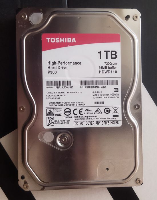 Toshiba хард 1tb