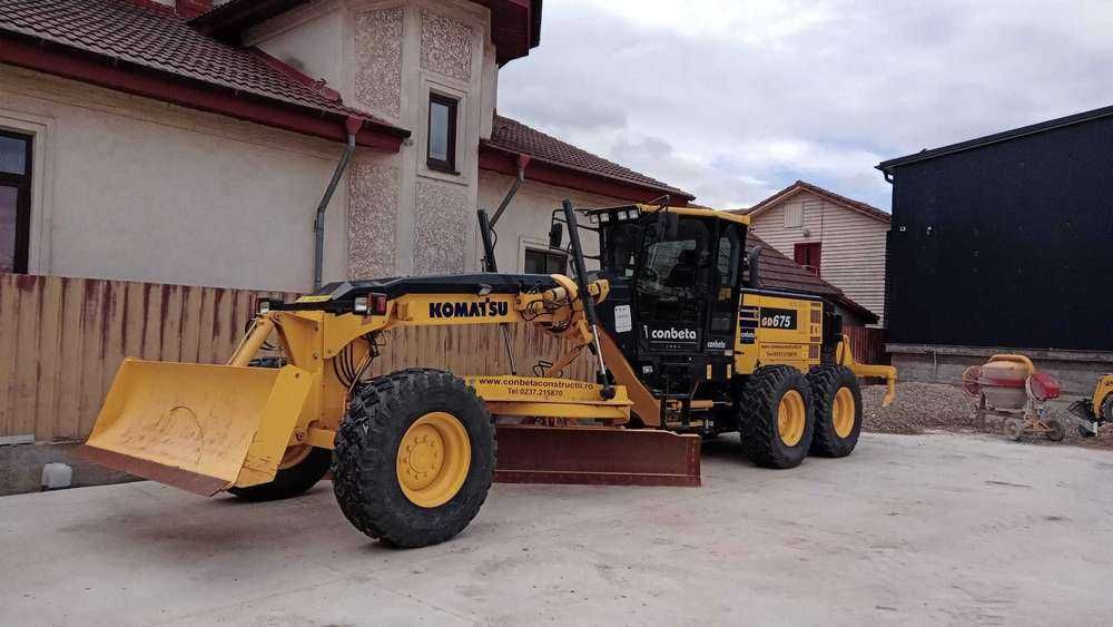 DE Vanzare Autogreder Komatsu GD675-7 – 433 ore funcționare, ca nou
