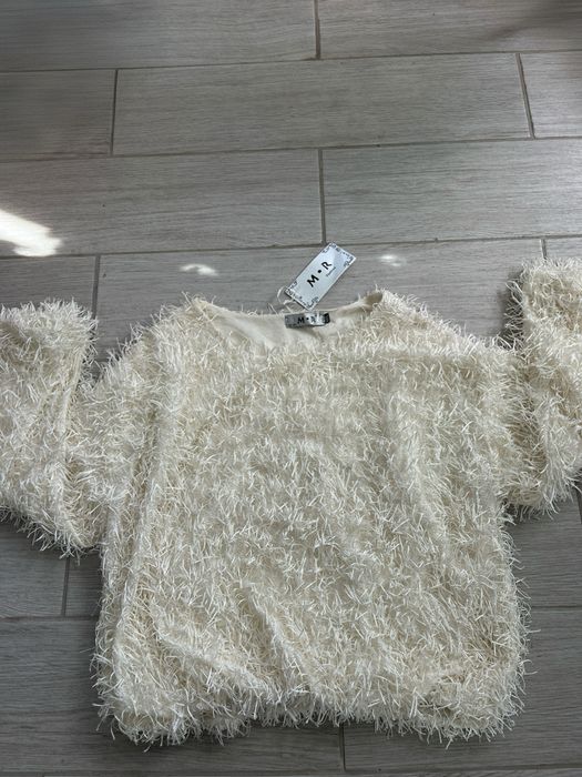 Блуза с реснички