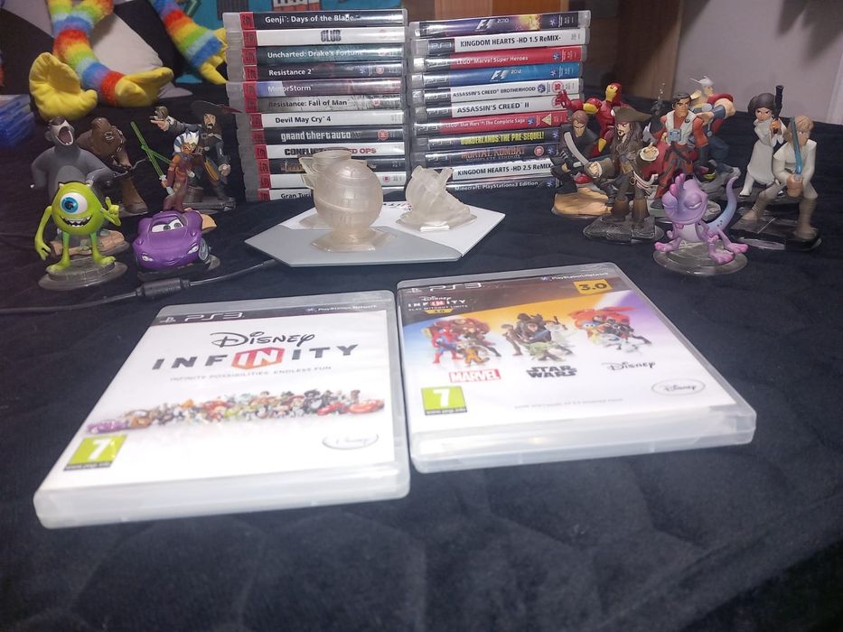 Jocuri ps3 si figurine