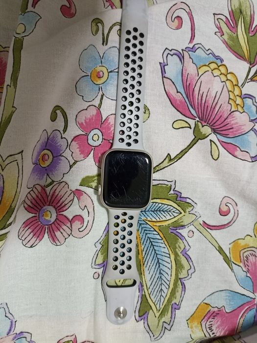Продам apple watch 7