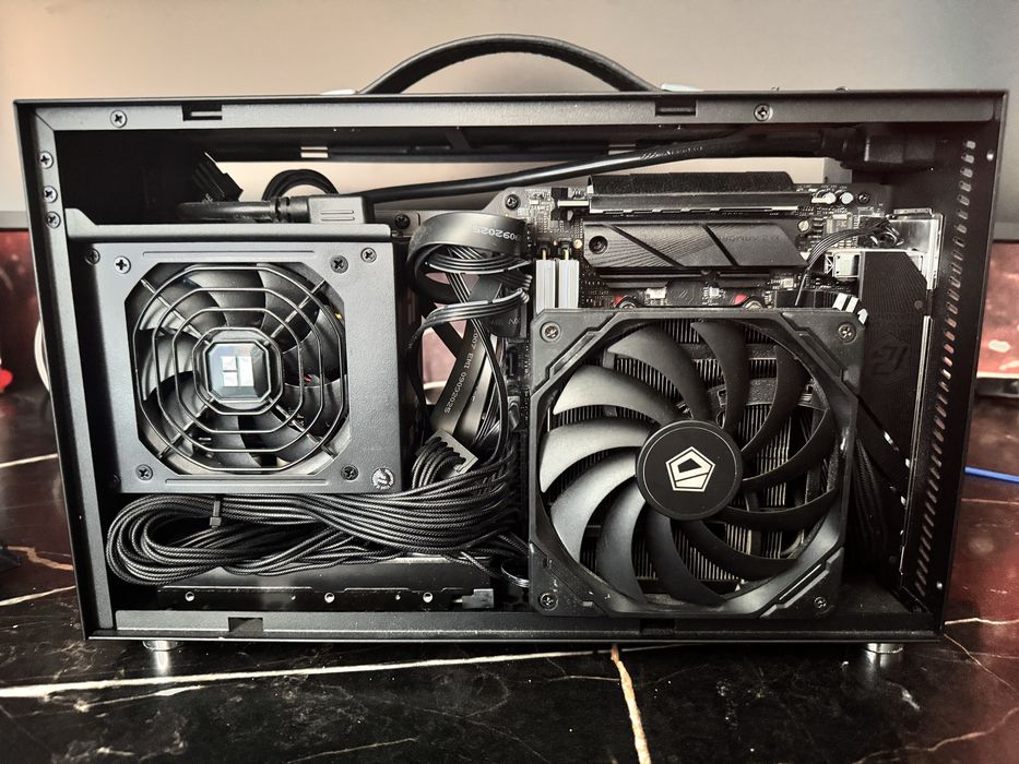 Корпус itx sff shiny snake s400pro