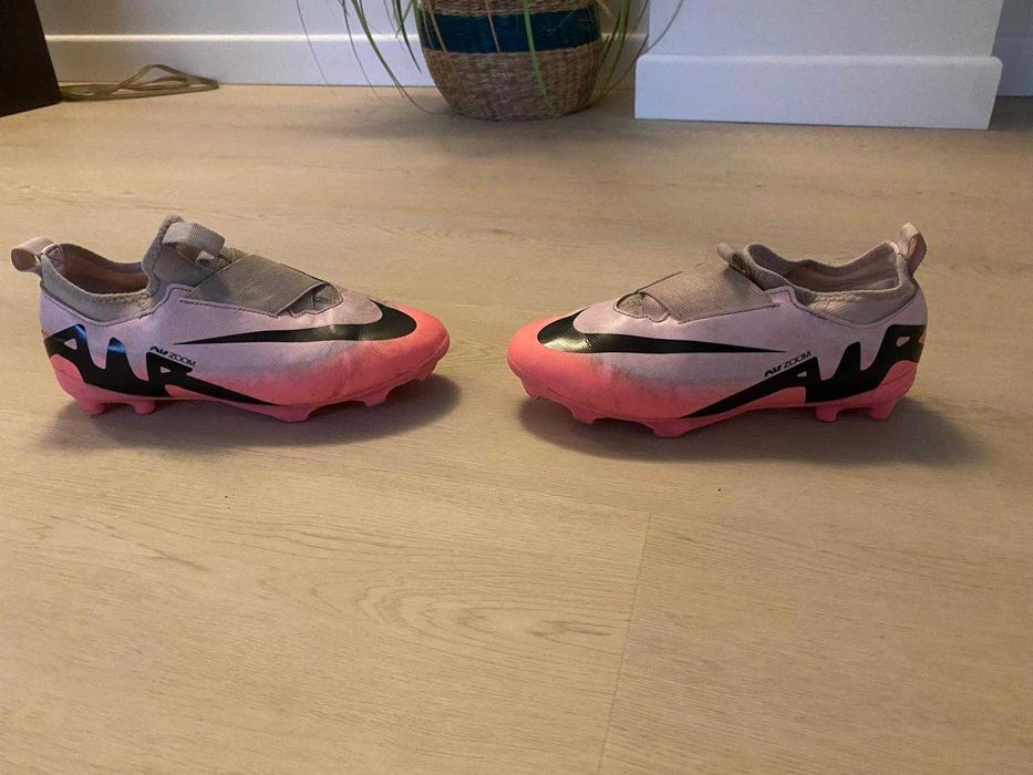 Crampoane fotbal Nike nr 37.5