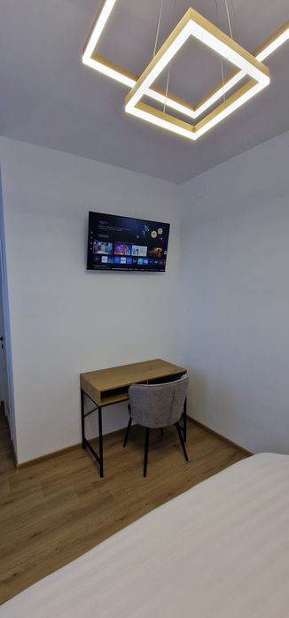 Apartament de închiriat plus loc de parcare.