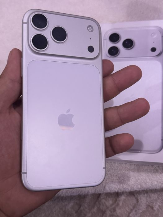 Iphone 17 Pro max идеальный состояние