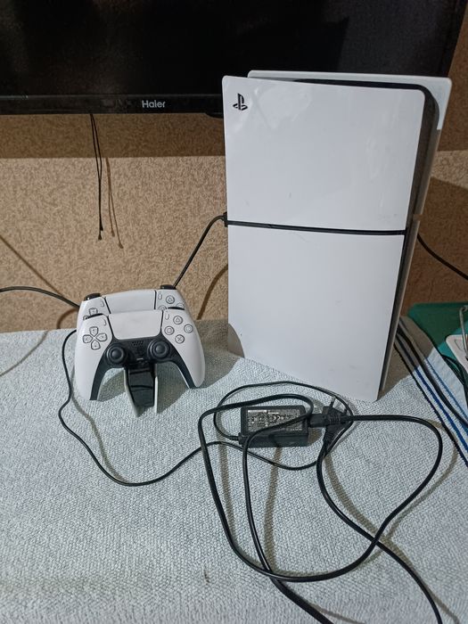Продам ps5 с двумя