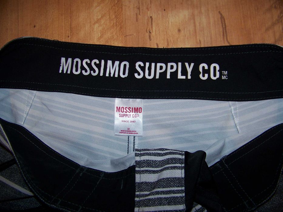 Mossimo Supply Co swim shorts / M/ SU Straight Up / L / Energy Short /M/