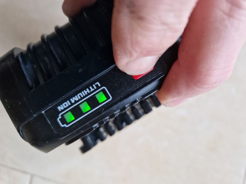 Spit P 18 + brushless  /  masina de insurubat pentru gips-carton