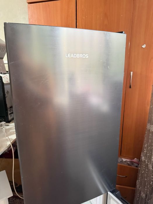 Холодильник Leadbross