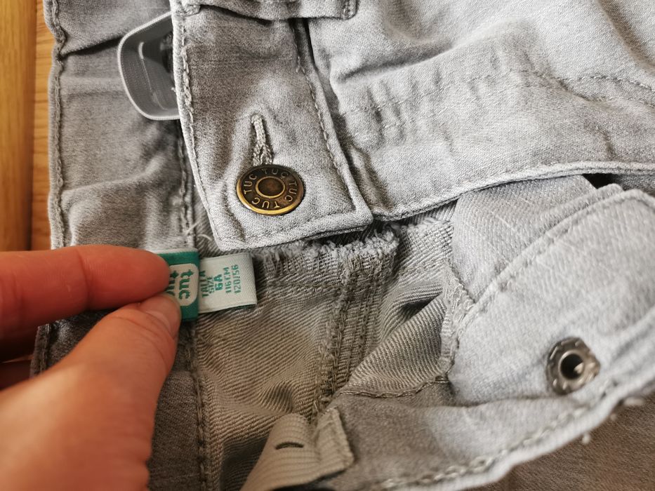 Детски дънки с бродерия