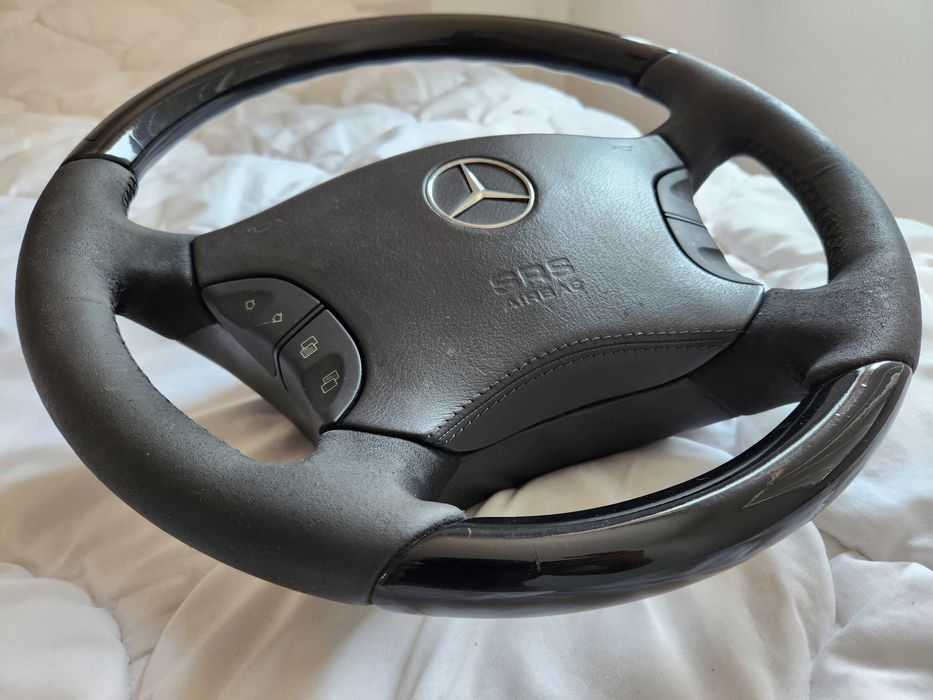 Махагонови волани мерцедес W220