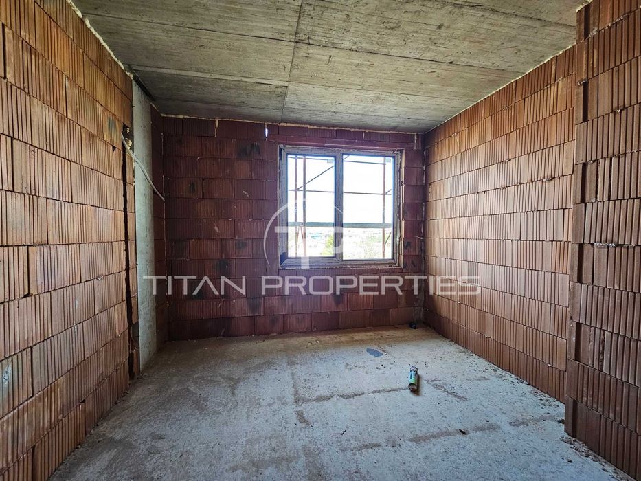 Продава се Тристаен апартамент в Пловдив, Коматево - 91 кв.м за 1455 €/кв.м - Снимка #2