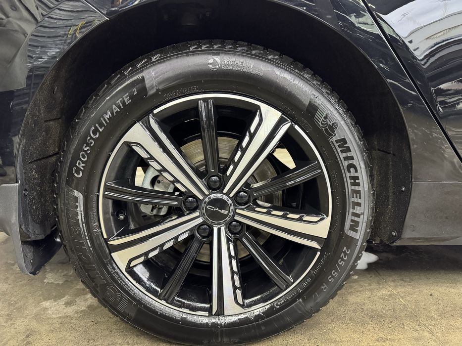 BYD Chazor 120km flangship