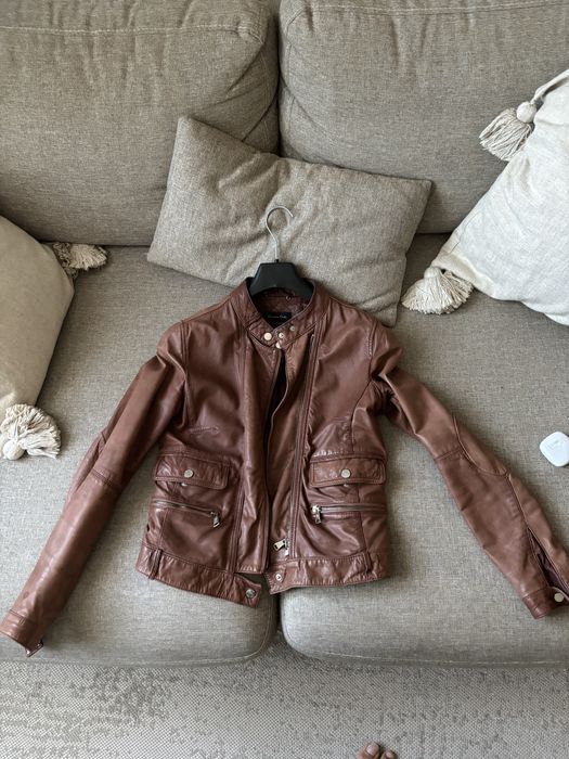 Продавам дамско яке естествена кожа Massimo Dutti