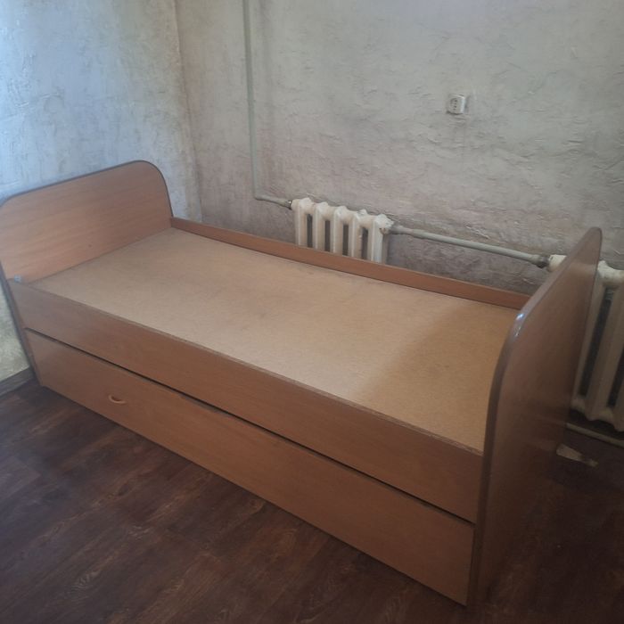 Продам кровать в хорошем состоянии