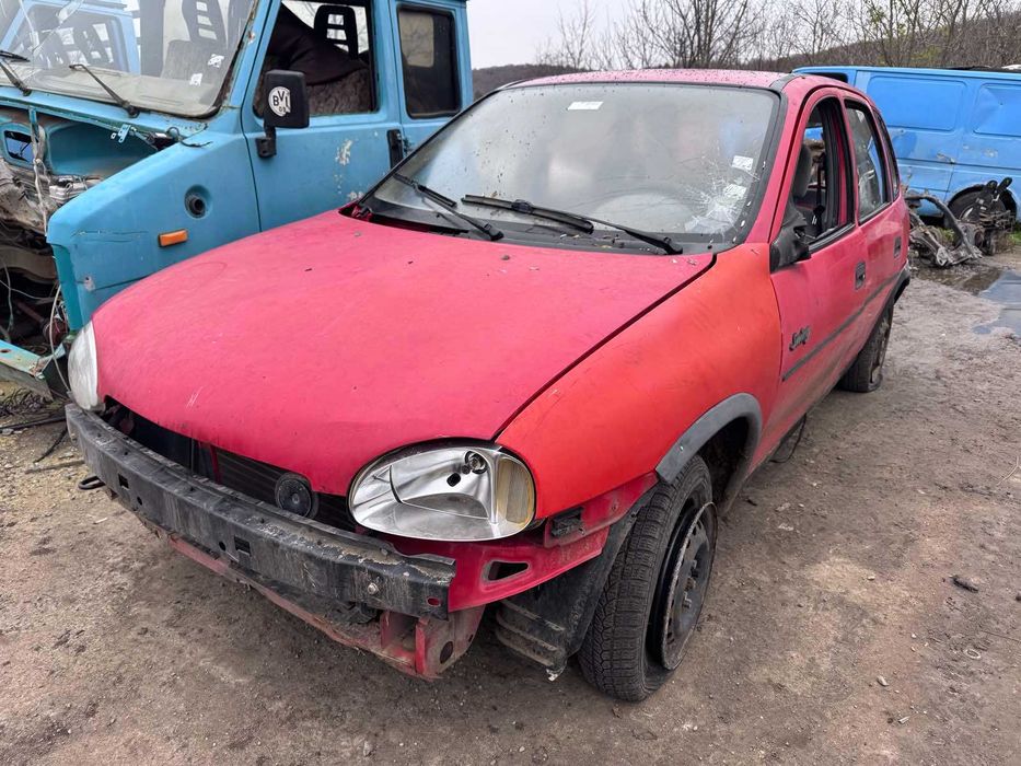Opel Corsa B 1.4i 60hp 1993г. На Части