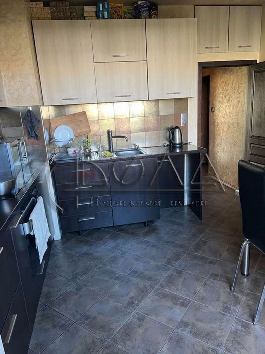 Продава се Тристаен апартамент в София, Илинден - 88 кв.м за 2273 €/кв.м - Снимка #9