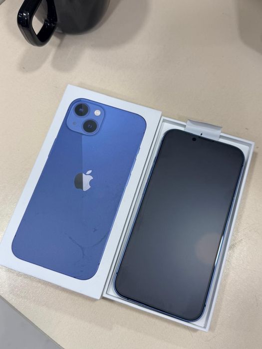 Продам Айфон 13 256 гб