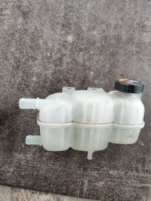 Казанче антифриз Hyundai Ionig electric