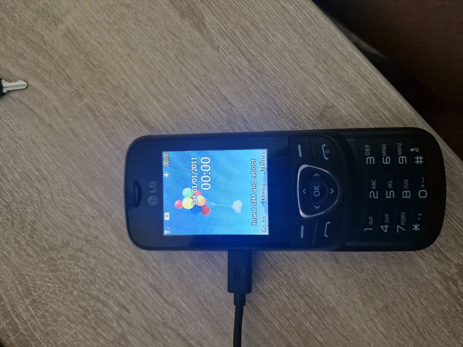 Vand telefoane vechi