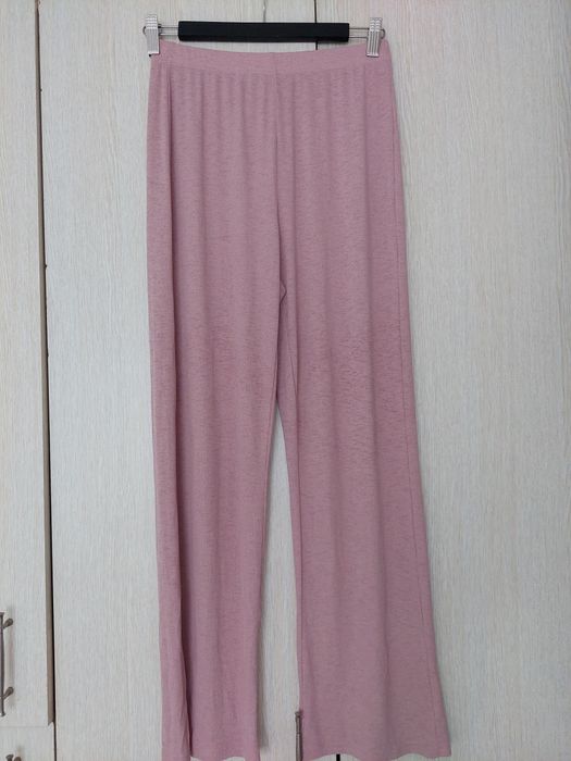 Pantaloni dama roz evazati marimea M talie elastica
