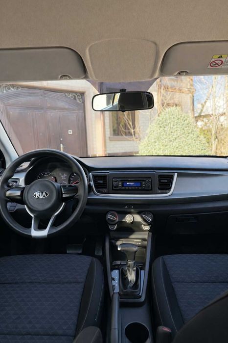 Продается Kia Rio 2018г (62,741 пробег) Цвет Синий Дымчатый