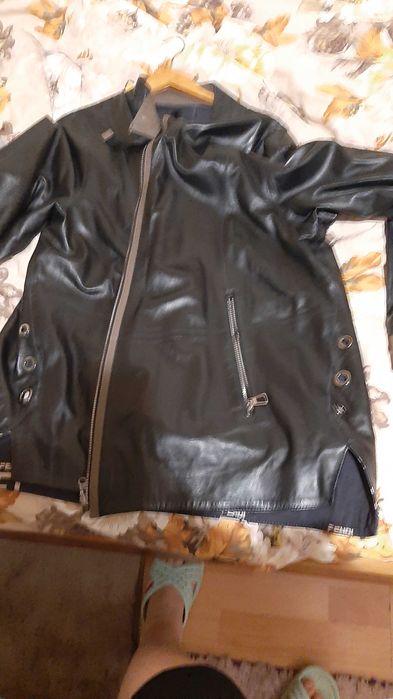 Продавам кожено яке от кенгуро на марката Ponto