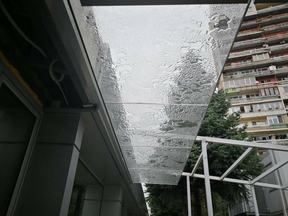 козирки от стъкло ЛУЧИ