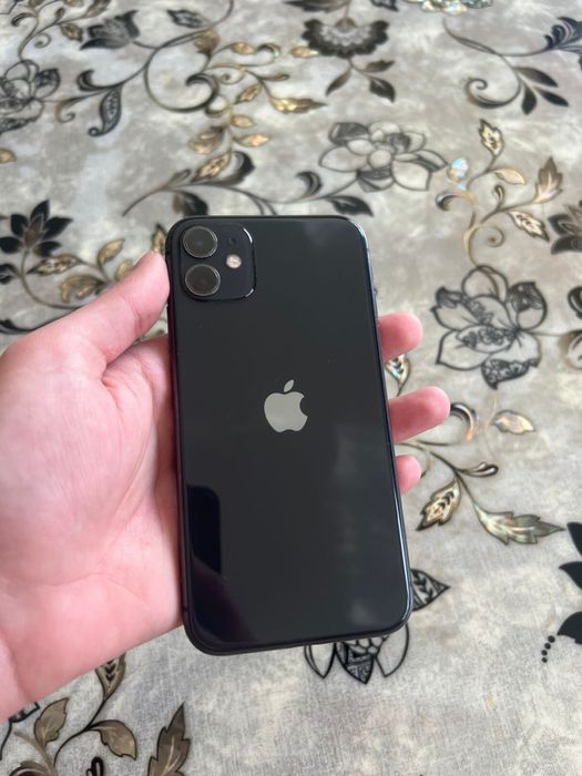 Продам IPhone 11 128gb