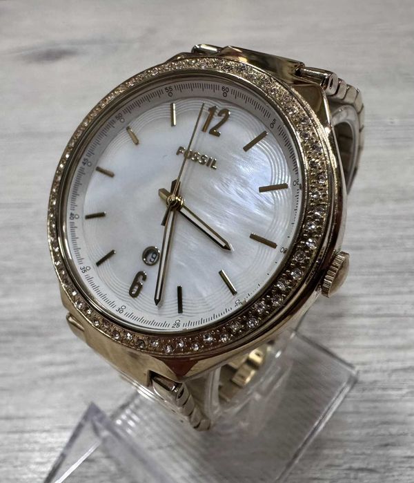 Дамски часовник Fossil Ashtyn BQ3842