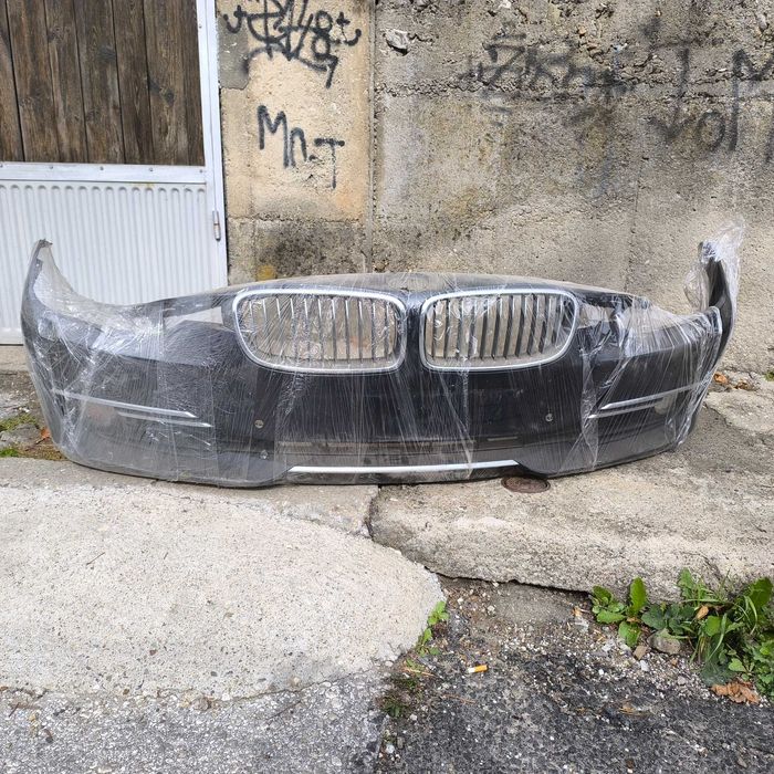 Предна и задна броня оригинална за Bmw F30  Luxury Line Imperial blue