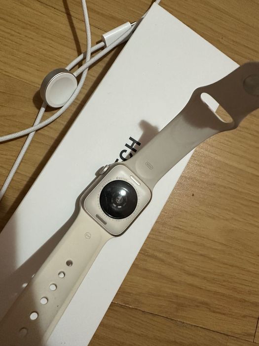 Apple Watch SE 2025