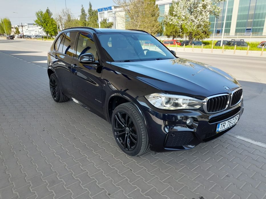 Vand BMW X5 xDrive30d Pachet M Sport