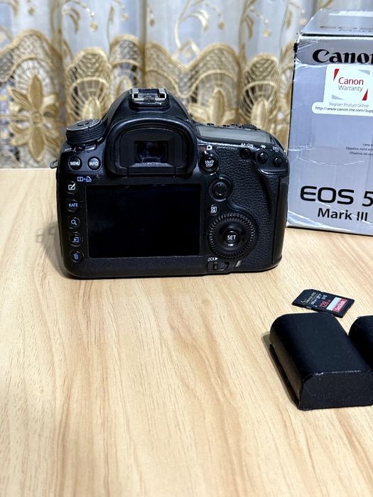 Canon Mark 3         .