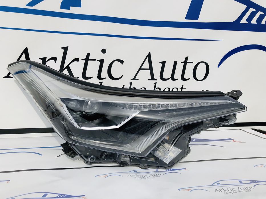 Far dreapta Full Led Toyota C-HR cod 81110-F4170