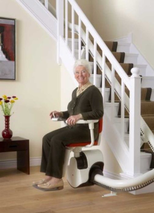 ASCENSORU INTERIOR pentru persoane cu dezabiltati