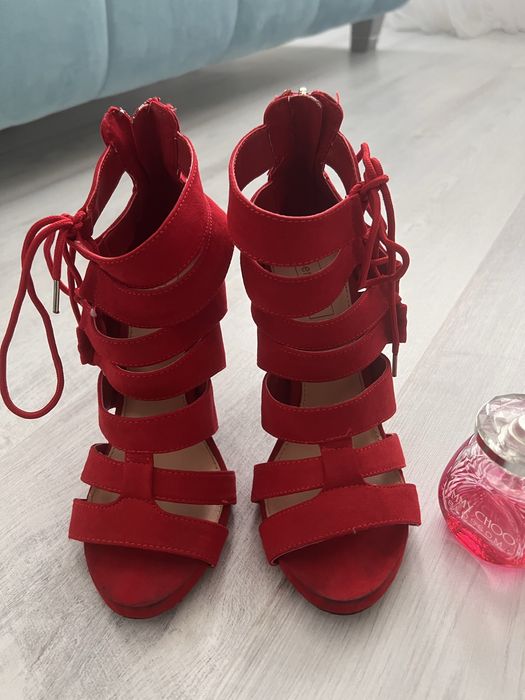 Sandale Bershka cu toc , marime 37, rosii , toc 10cm