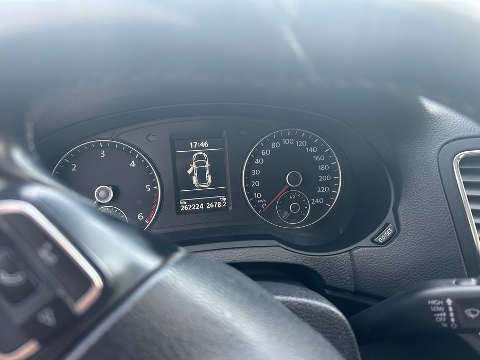 Vând VW Sharan 2012