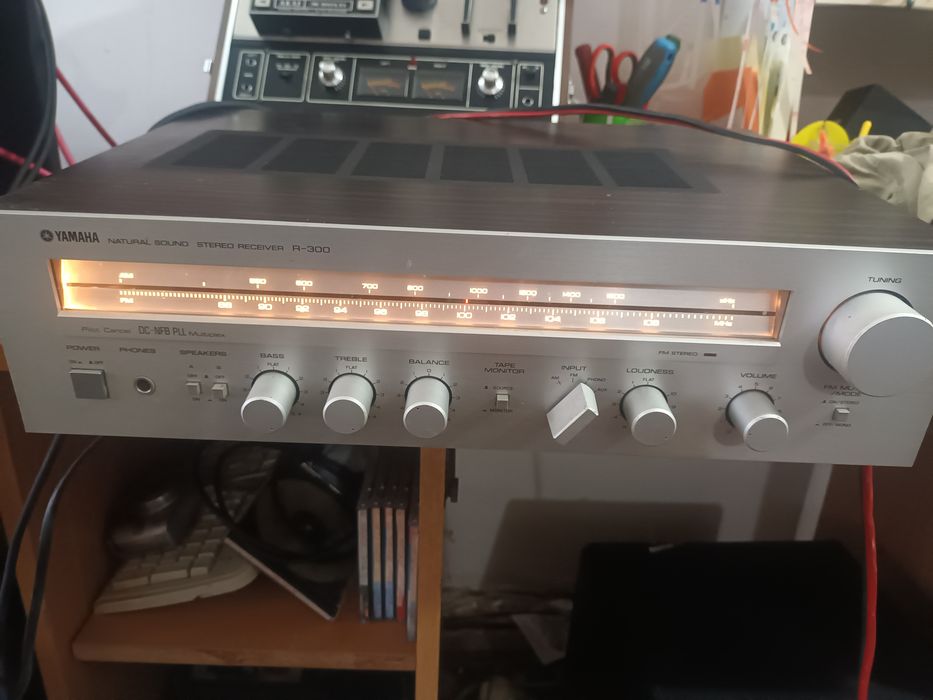 Amplituner Yamaha R-300