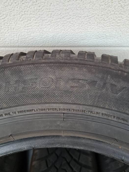Зимни гуми 4 броя FALKEN EuroWinter HS01 SUV 225 65 R17 дот 1719