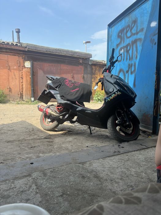 Продам скутер м12