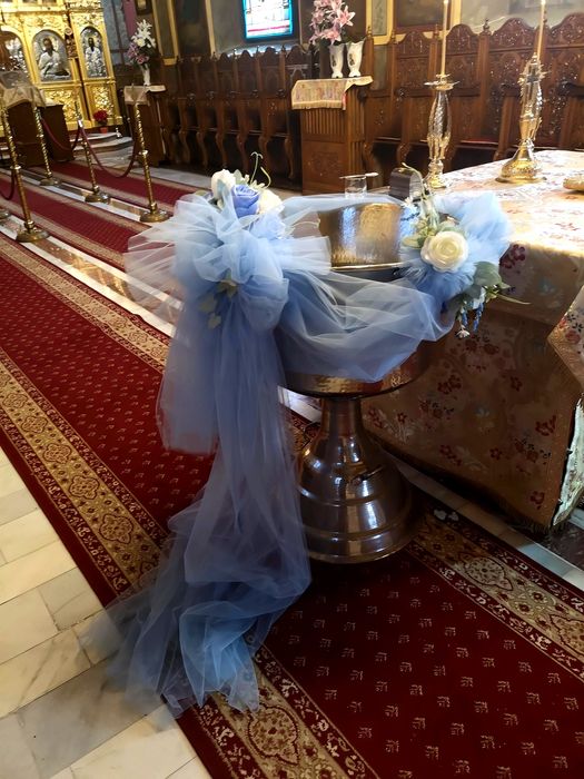 Decor flori cristelnita aranjament  botez băiat - închiriat